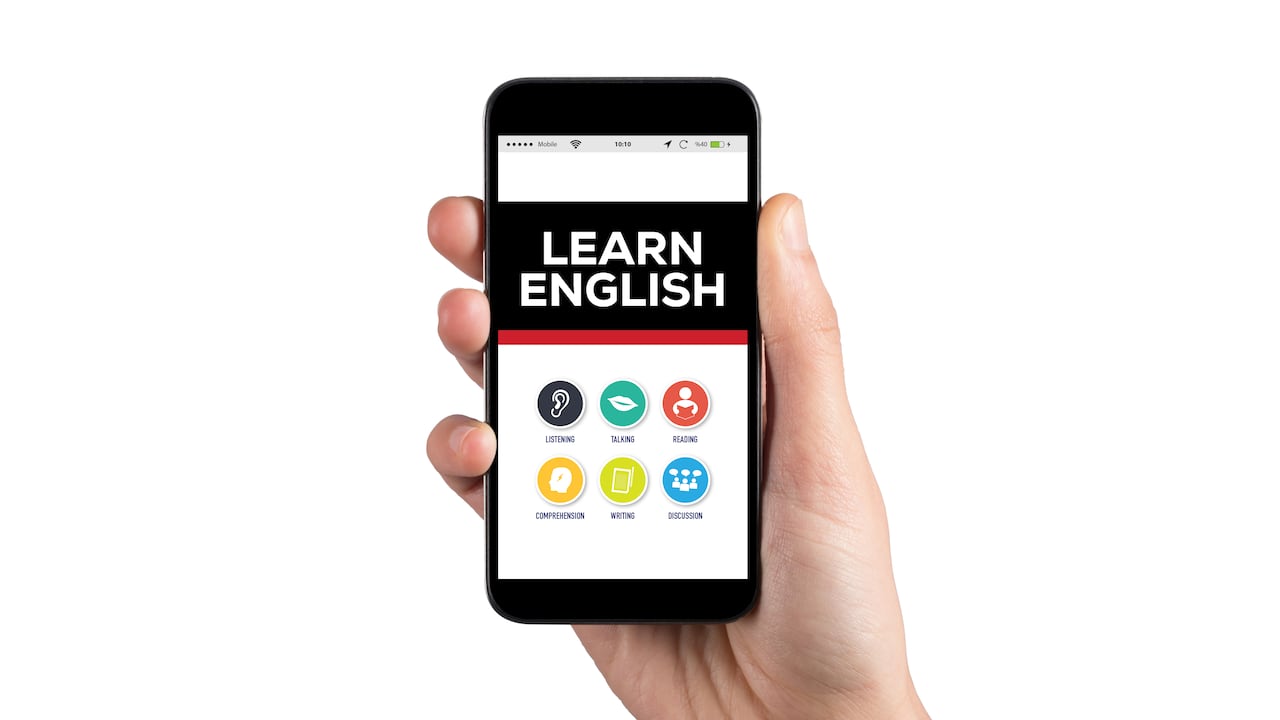 SENA Speak ofrece contenidos para aprender y practicar inglés desde el teléfono, con niveles que van de A1 a B2 y actividades que pueden realizarse, en buena parte, sin conexión a internet.