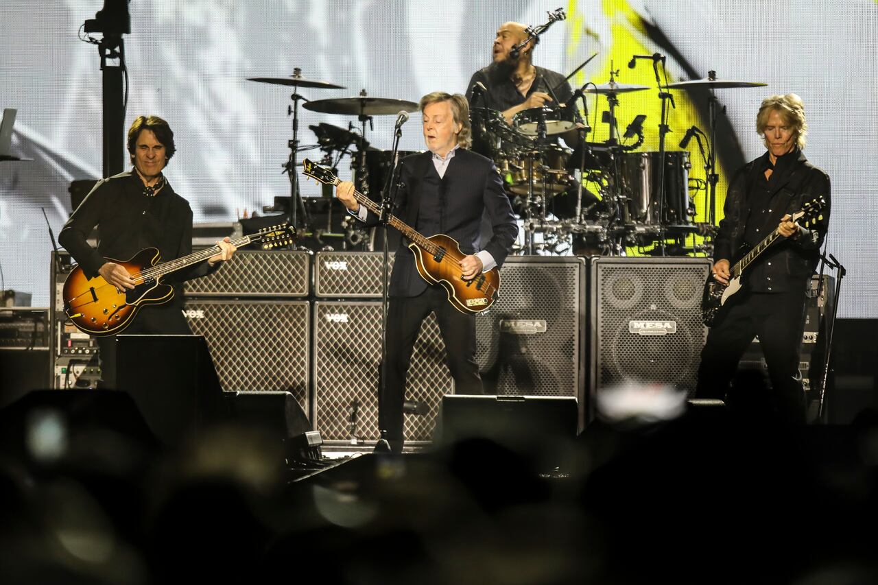 Paul McCartney en el Estadio El Campín de Bogotá, el 1 de noviembre de 2024. Fotos: Esteban Vega La-Rotta.