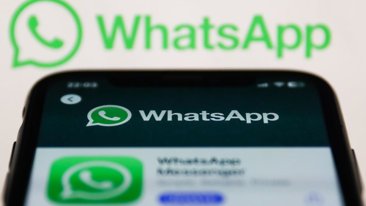 WhatsApp es una aplicación de mensajería disponible para iOS y Android.