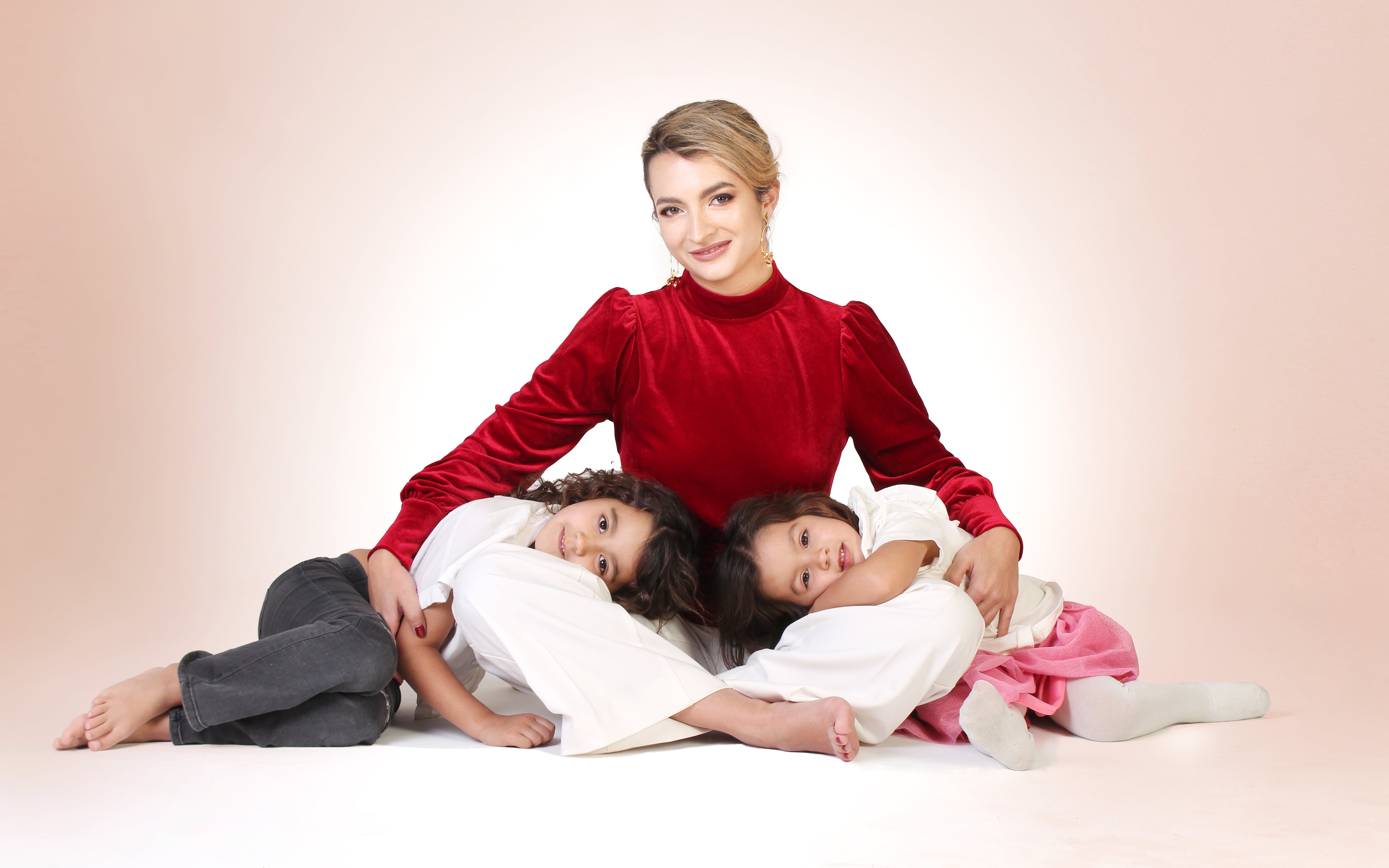 Fotografía @danielmachadophoto, maquillaje y estilismo @byyauresanchez