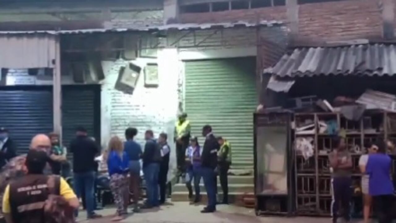 Las autoridades aseveran que varios ciudadanos habían invadido el espacio público para comercializar diversos elementos.
