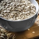 La avena es una fuente de malatonina que ayuda a regular el sueño.