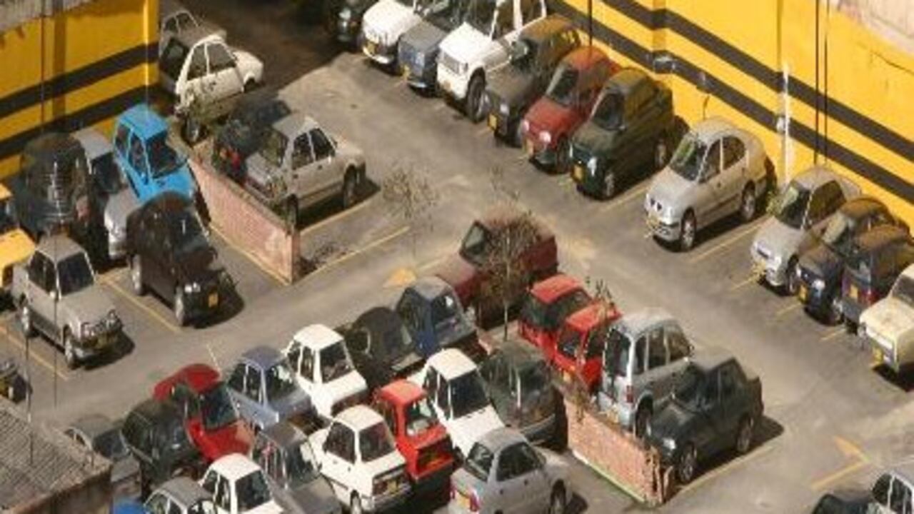 Con el cobro del IVA por fuera de la tarifa, el costo de parquear subió de precio.