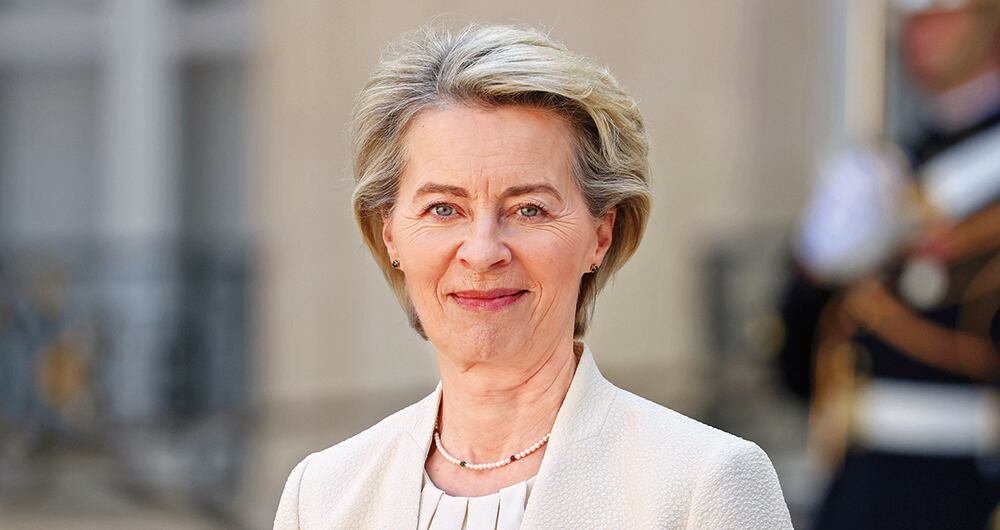 URSULA VON DER LEYEN“La economía mundial sufrirá enormemente y la incertidumbre se disparará”. 