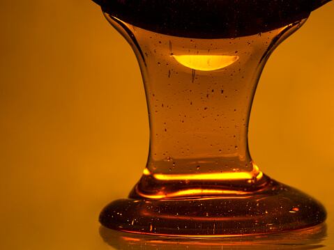 Las propiedades que tiene la miel ayuda a mejorar la memoria y la concentración.