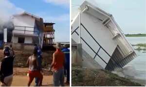 La estructura colapsó por la erosión de la corriente del río.