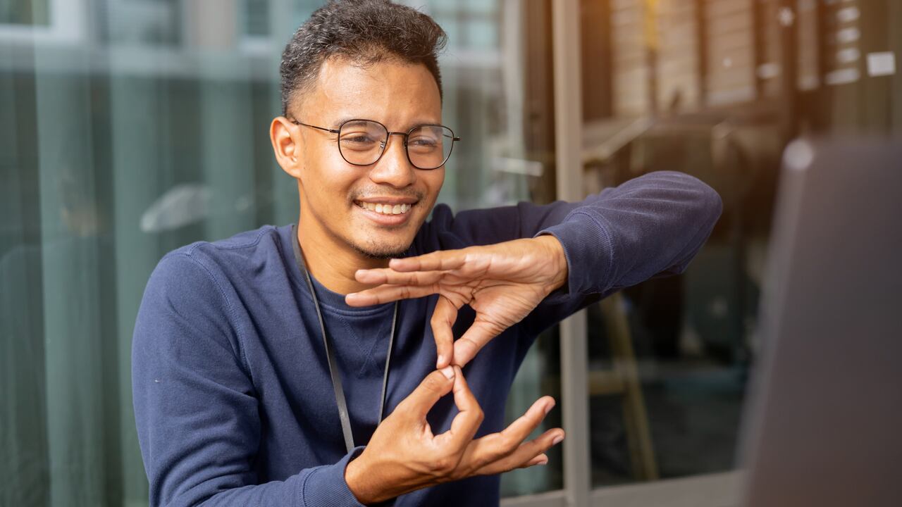 Microsoft Teams sigue desarrollando funciones para contribuir a la comunicación de las personas con discapacidad.