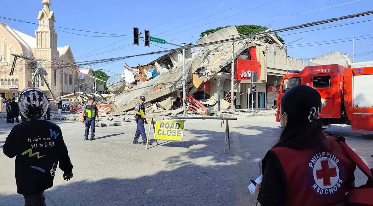 En imágenes: así quedó Filipinas tras el terremoto de magnitud 7,8 registrado este lunes