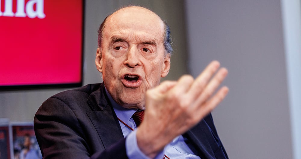 “El presidente está atortolado porque le están descubriendo una salida más de esas que él suele hacer. Lo de Manta, en Ecuador. Que él explique qué estaba haciendo allí”.