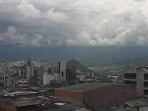 Actividad del Volcán del Nevado del Ruiz desde Manizales.