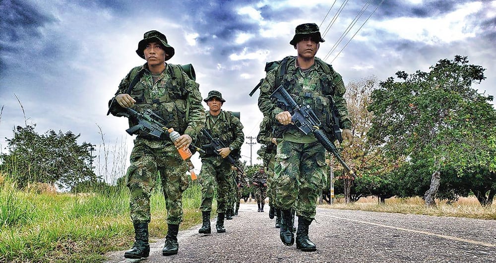     La mayor cantidad de soldados asesinados en combates se registra en el departamento del Cauca. Durante 2024, más de 340 integrantes del Ejército han resultado heridos. 
