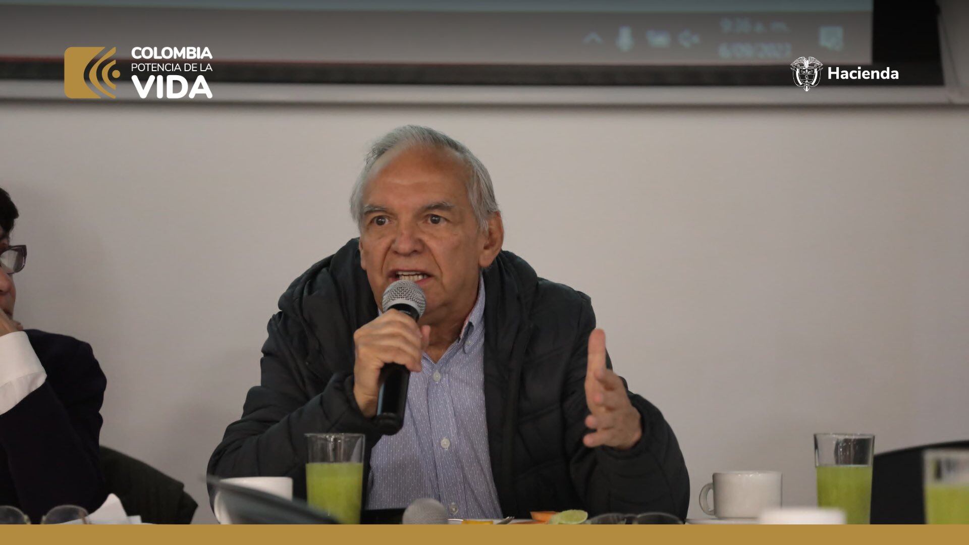 Reunión ponentes presupuesto 2024. Tomada de Twitter @MinHacienda