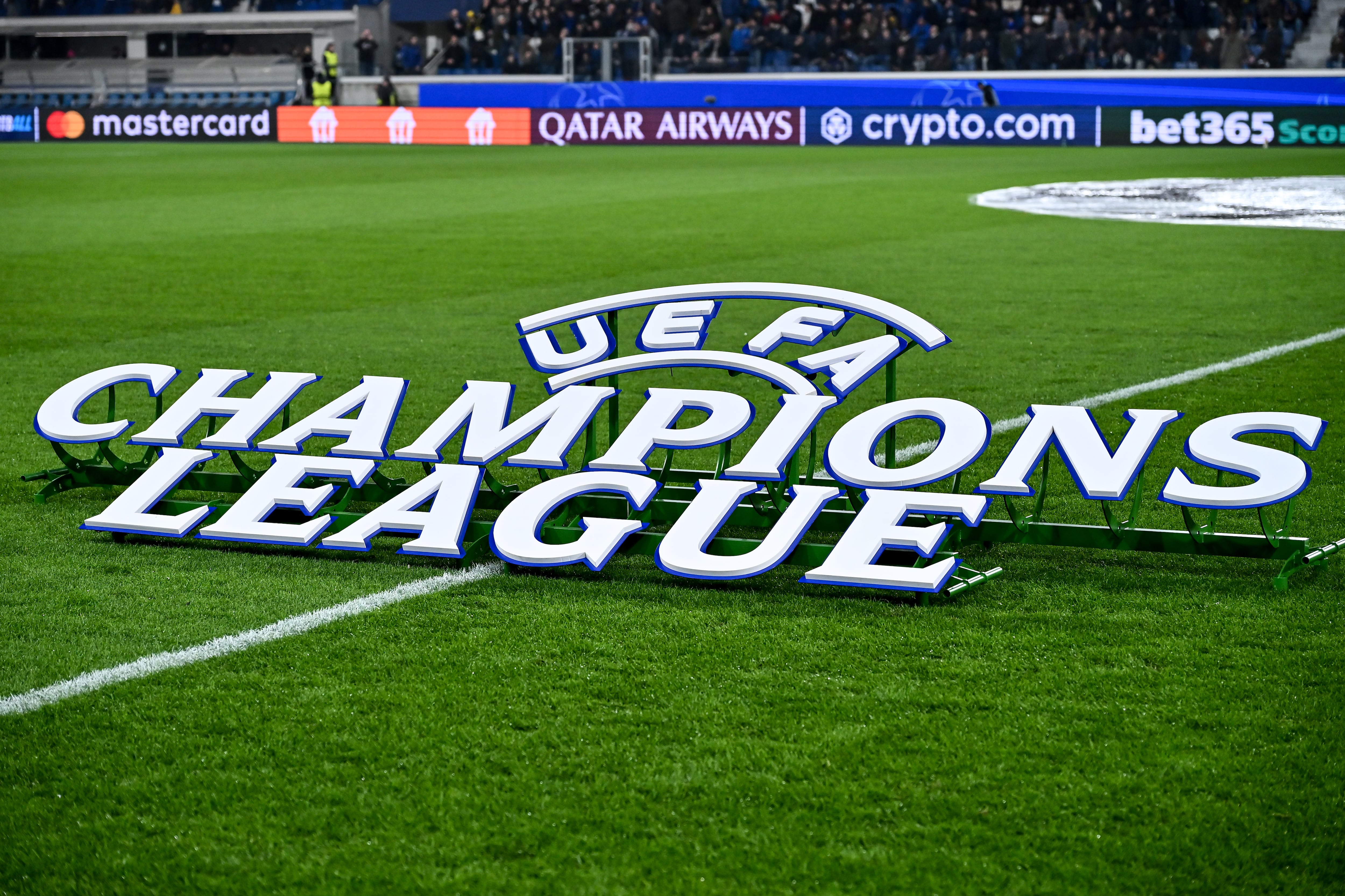 Los canales oficiales de UEFA transmitirán el sorteo de octavos de final en Champions League.