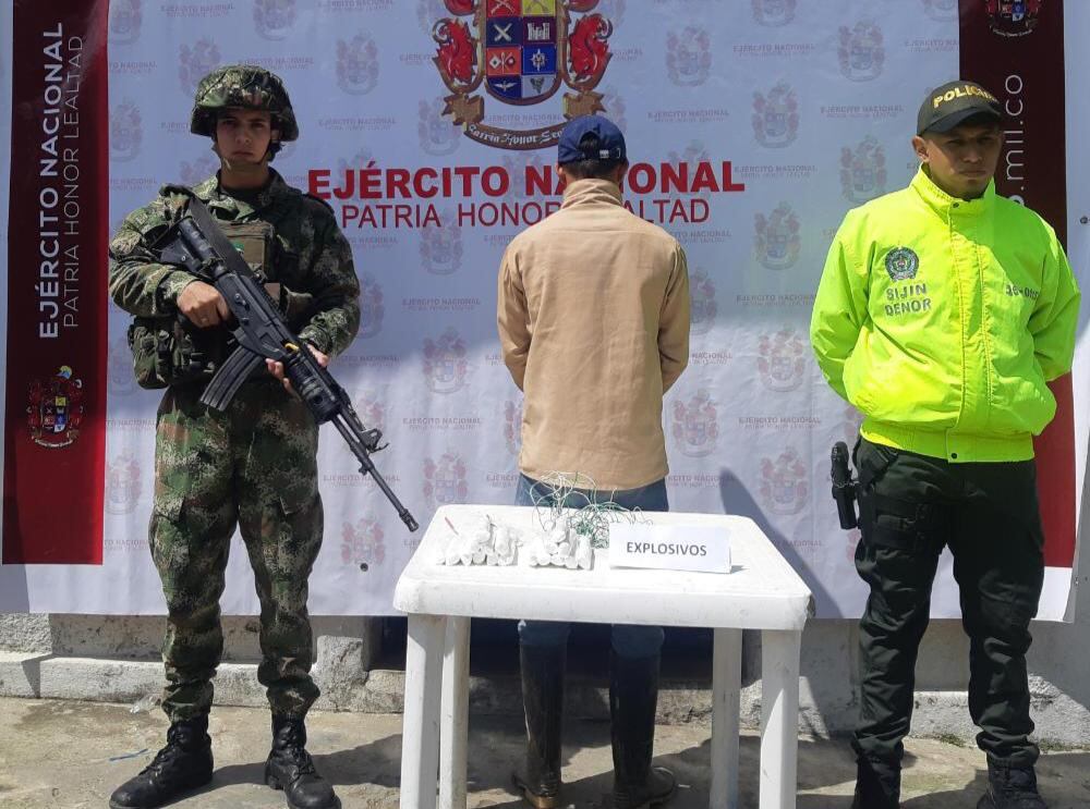 El sujeto fue puesto a disposición de la autoridad competente junto al material probatorio.