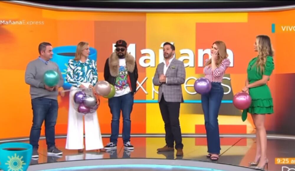 Presentadores de Mañana express.