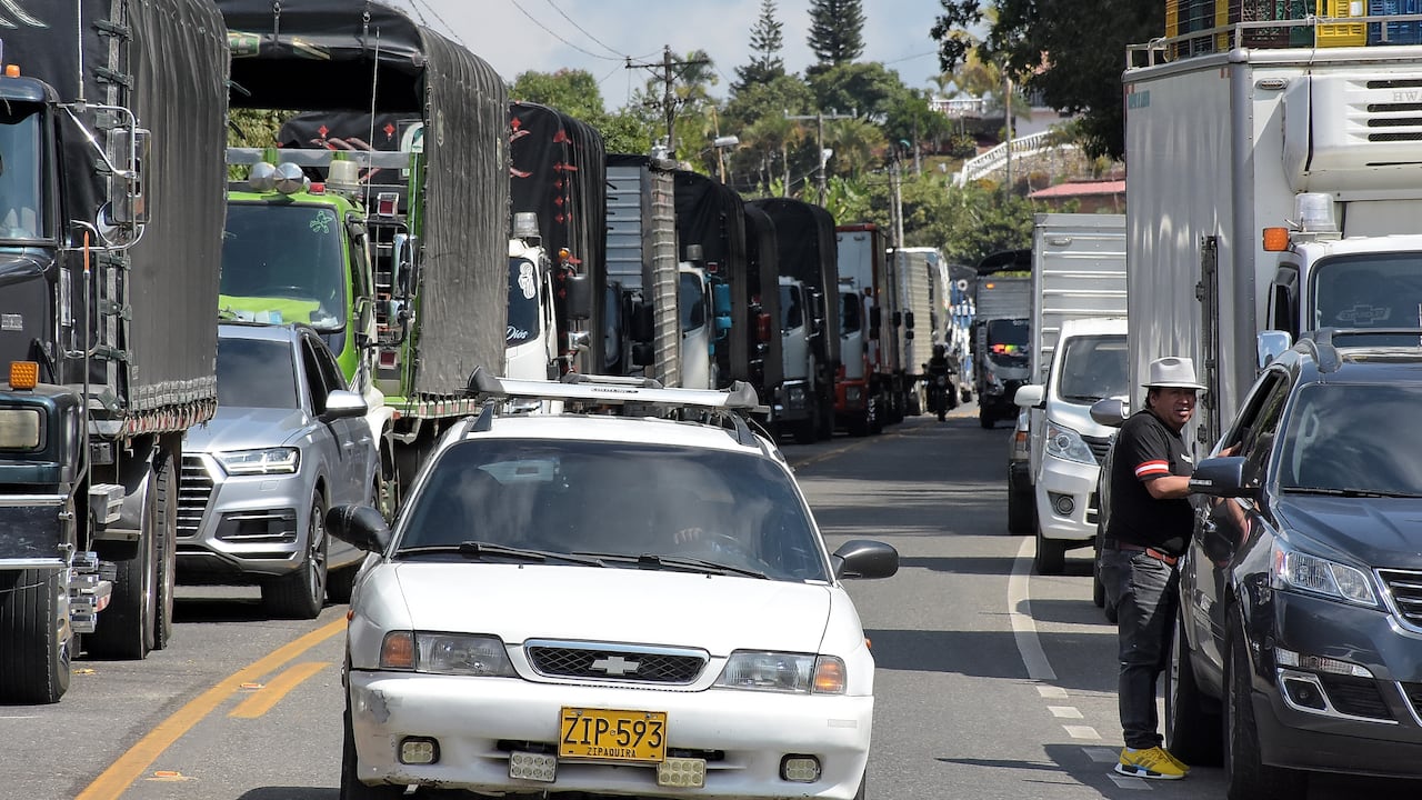 Bloqueos en la Vía Panamericana por parte de los Indígenas del Cauca.