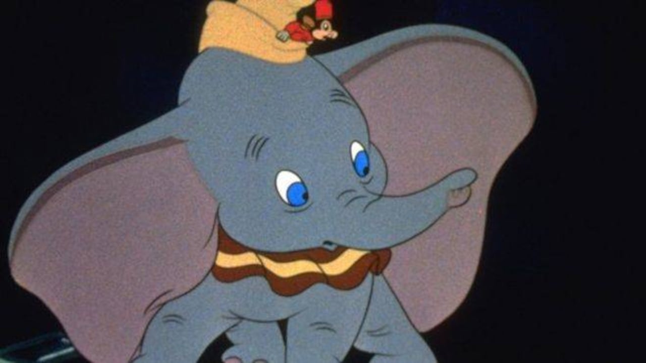 "Dumbo" incluye a un grupo de cuervos que son considerados estereotipos de afroestadounidenses.