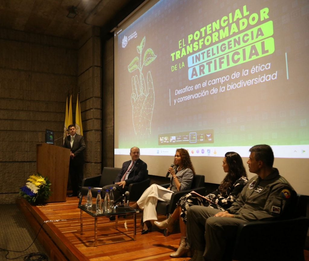 Foro: “El potencial transformador de la Inteligencia Artificial: desafíos en el campo de la ética y conservación de la biodiversidad”.