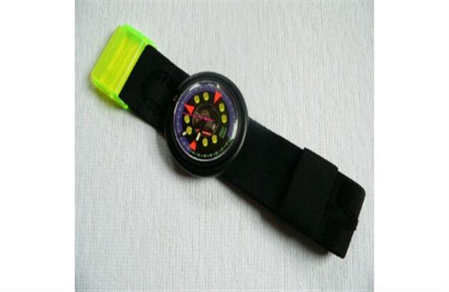 Ningún Galaxy Gear. El Pop Swatch con pulso intercambiable era furor entre los adolescentes por la capacidad de personalizar y el gran tamaño del reloj.