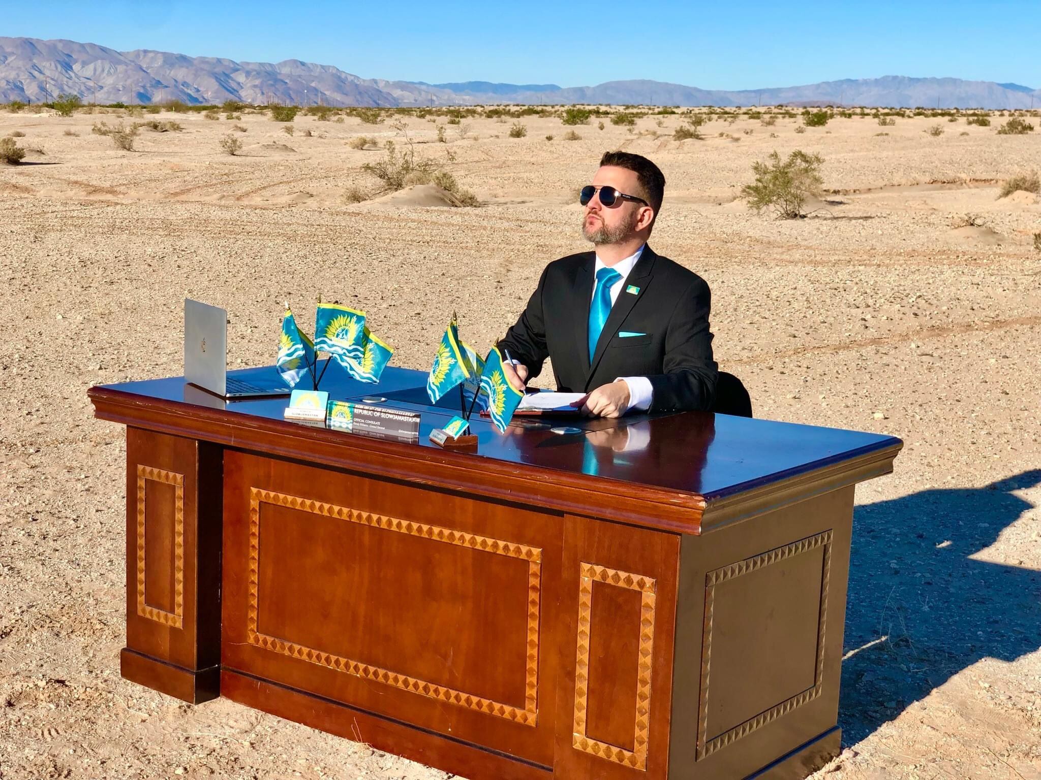 Randy “R Dub!” Williams, presidente de La República de Slowjamastán