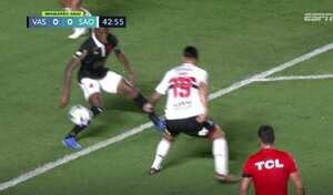 James Rodríguez creó penal con Sao Paulo ante Vasco Da Gama