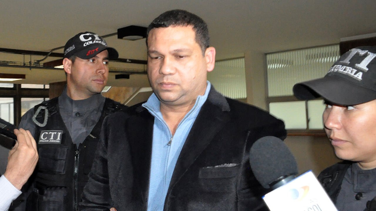 El abogado Arcadio Martínez fue sentenciado por pagar un millonarios soborno al exjefe paramilitar conocido con el alias de Don Antonio.