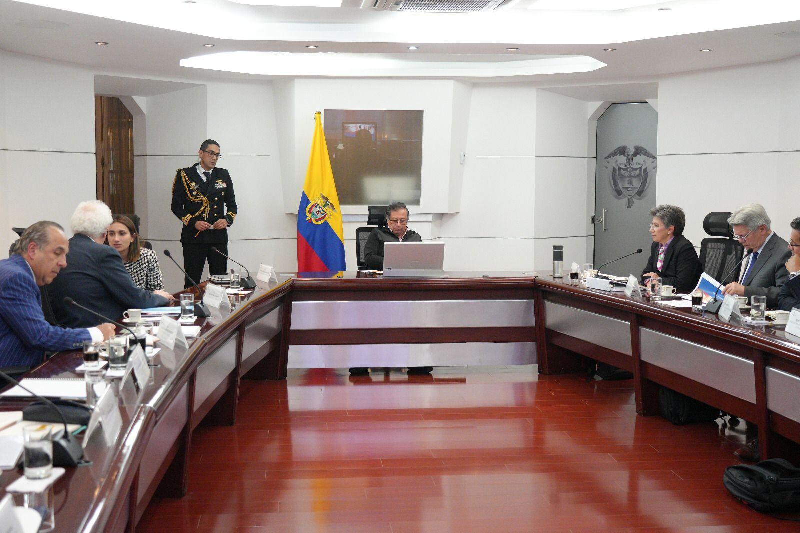 Reunión en la Casa de Nariño entre el presidente Petro y la alcaldesa Claudia López.