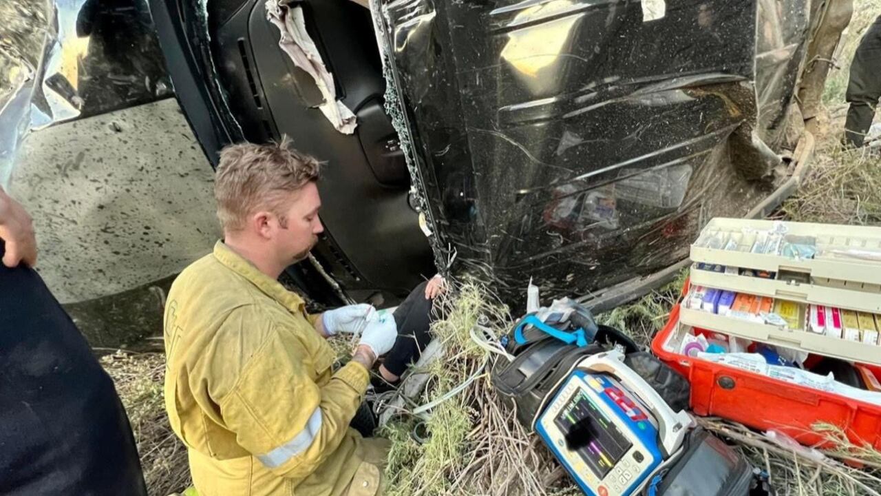 Tras entregar la información a los organismos de búsqueda y rescate, este lunes 26 de diciembre se logró llegar a la zona que indicaba la herramienta de ubicación, donde efectivamente se encontraba el vehículo volcado.