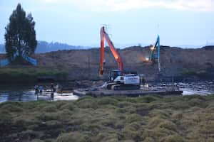 Más de 20 máquinas estarán operando durante nueve meses en cinco frentes de trabajo para realizar mantenimiento a los trabajos de adecuación hidráulica realizados en 2012.