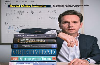 Construir políticas públicas de drogas y seguridad en Colombia es una tarea compleja. Aun así, Daniel Mejía Londoño, economista y director del Centro de Estudios sobre Seguridad y Drogas de la Universidad de los Andes, se ha convertido en una autoridad en esos campos. Sus trabajos sirven de insumos para la Comisión Global de Drogas, pero en Colombia ha sido difícil permear el debate.  A pesar de esto, las investigaciones de su centro fueron claves en el giro que este año dio la controversia en torno al uso del glifosato. Mejía lleva 17 años trabajando en política de drogas y cinco en temas de seguridad ciudadana. Hoy ejecutan planes de intervención en puntos calientes de crimen en Medellín y Cali. Está convencido de que los debates sobre políticas públicas no pueden ser ideológicos. “Solo la evidencia rigurosa debe ayudar a tomar mejores decisiones”, dice. 