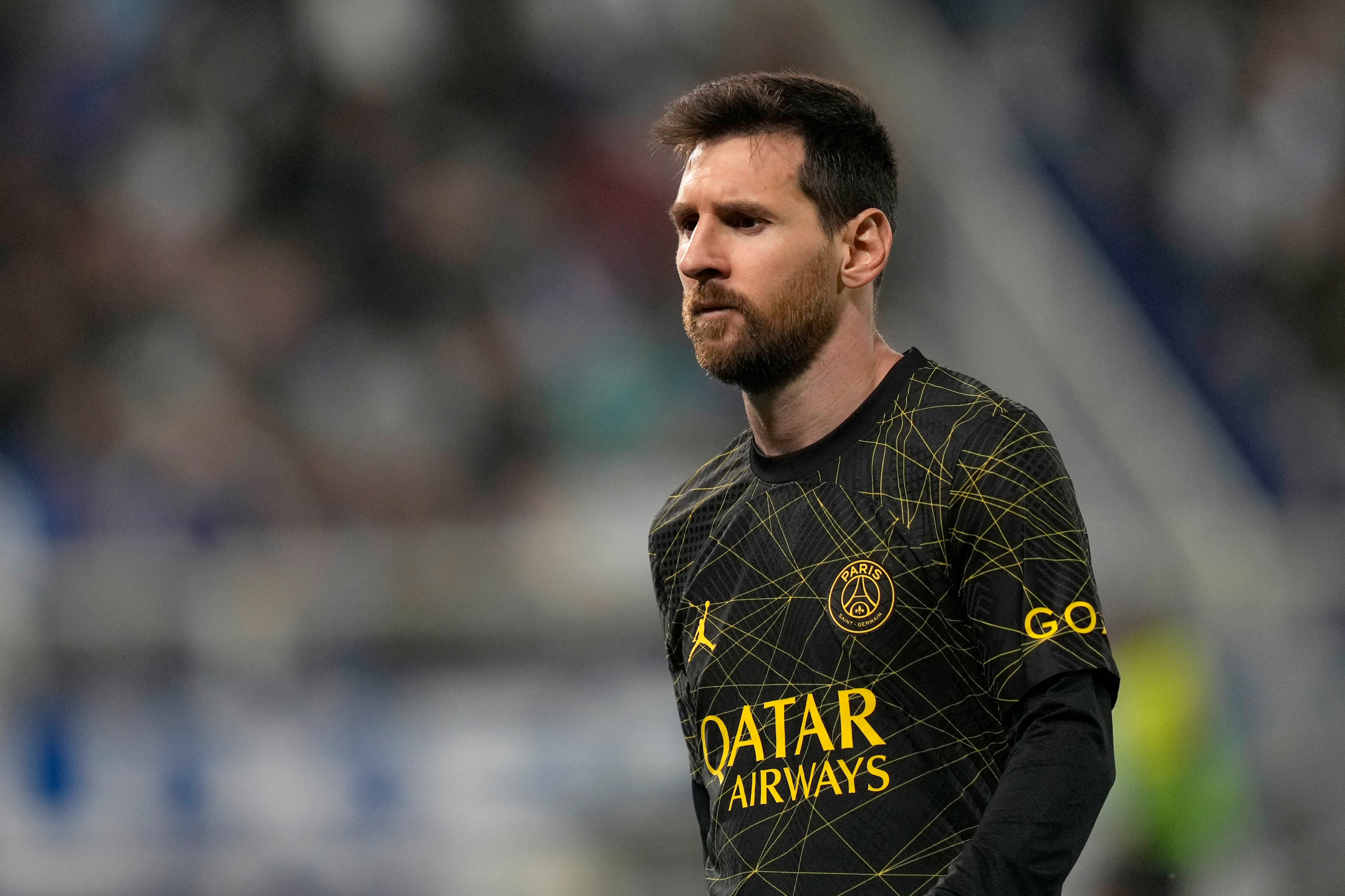 Lionel Messi del Paris Saint-Germain durante el partido contra Auxerre en la liga francesa, el domingo 21 de mayo de 2023. (AP Foto/Thibault Camus)