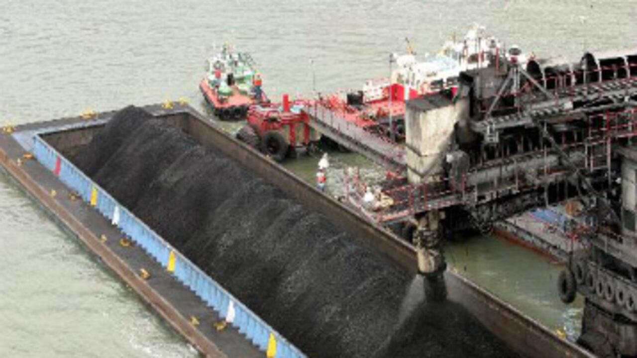 La Contraloría General exige respuestas a entidades del Estado sobre las acciones para contrarrestar la contaminación en la Bahía de Santa Marta.