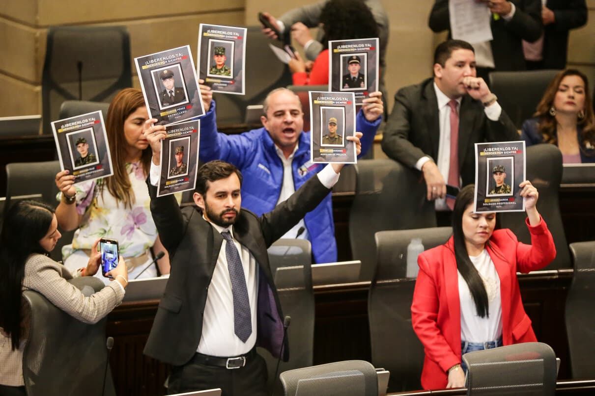 Ministro de defensa, Pedro Sánchez.