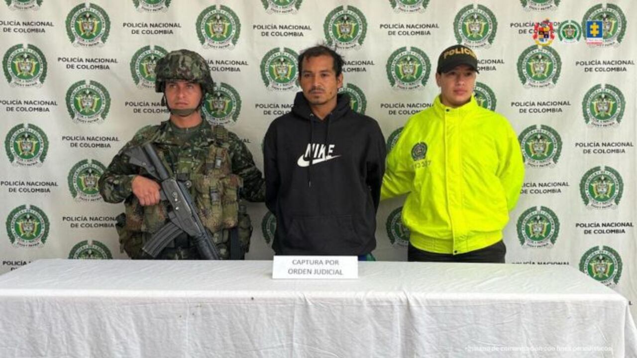 Ospina Vargas fue capturado por servidores de la Sijín y el Ejército Nacional cuando se movilizaba por una vía de la vereda Naranjito, en Amalfi, Antioquia.