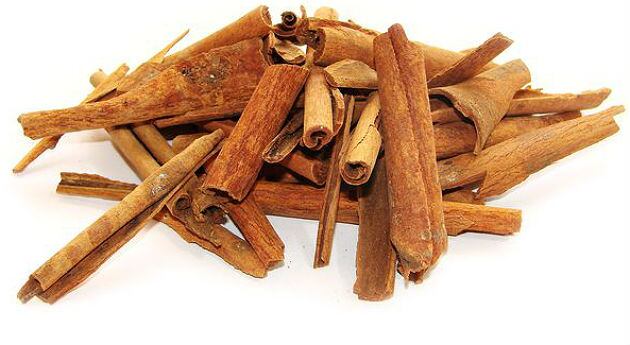 Para nuestro cuerpo es difícil descomponer el polvo de canela.