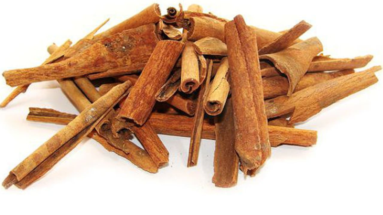 Para nuestro cuerpo es difícil descomponer el polvo de canela.