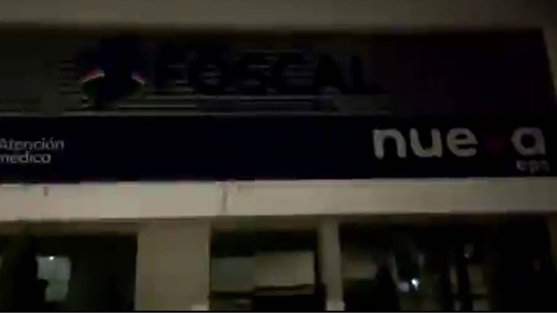 Denuncian ataque de vándalos contra sede de EPS en Bucaramanga