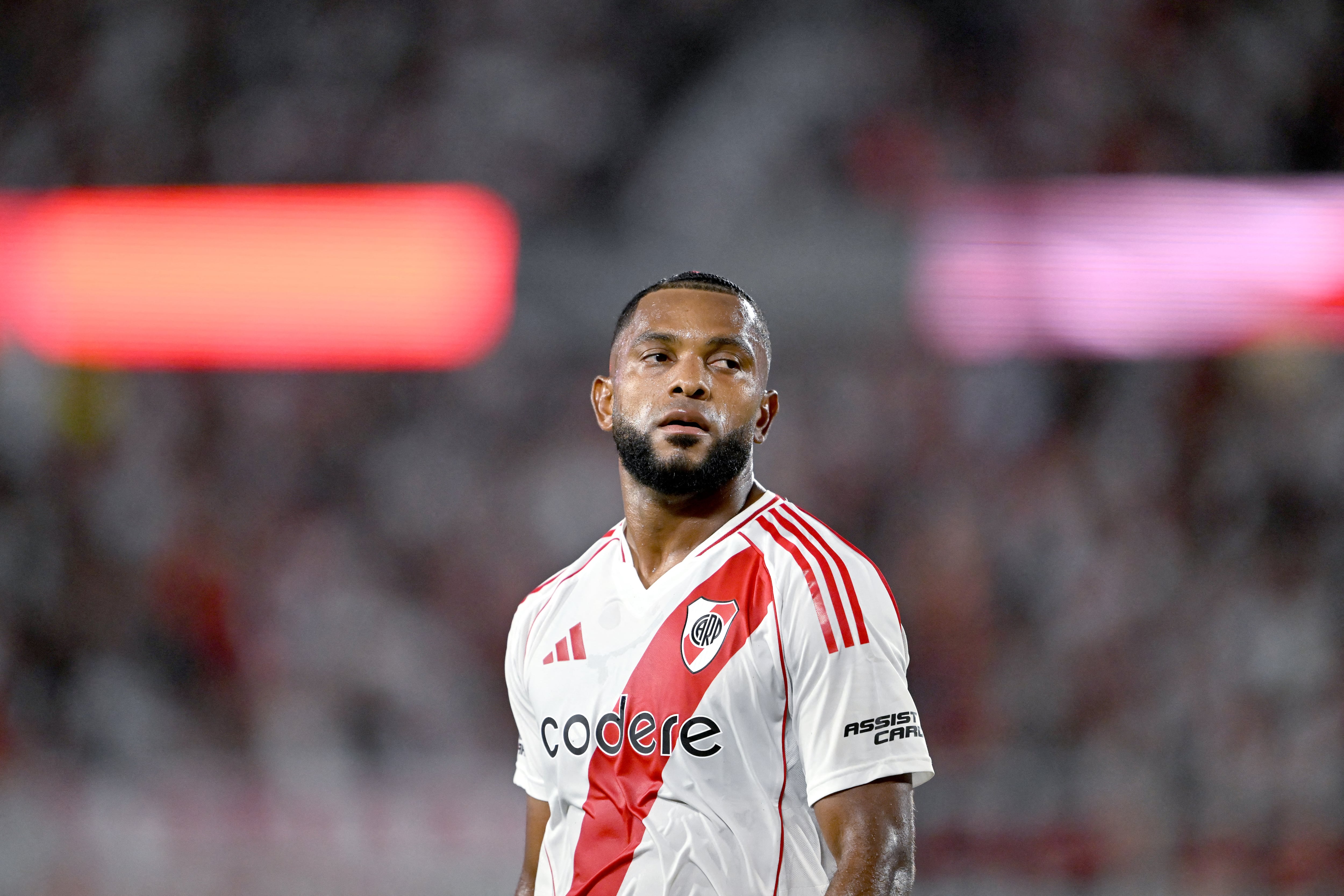 River Plate's Colombian forward #09 Miguel Borja reacts during the Argentine Professional Football League 2025 Apertura Tournament match between River Plate and Instituto at the Mas Monumental Stadium in Buenos Aires on January 29, 2025. (Photo by Luis ROBAYO / AFP)