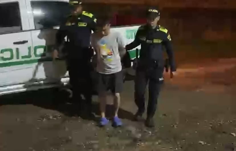 Diego Fernando Castro Montoya, capturado por violencia intrafamiliar y violencia contra servidor público.