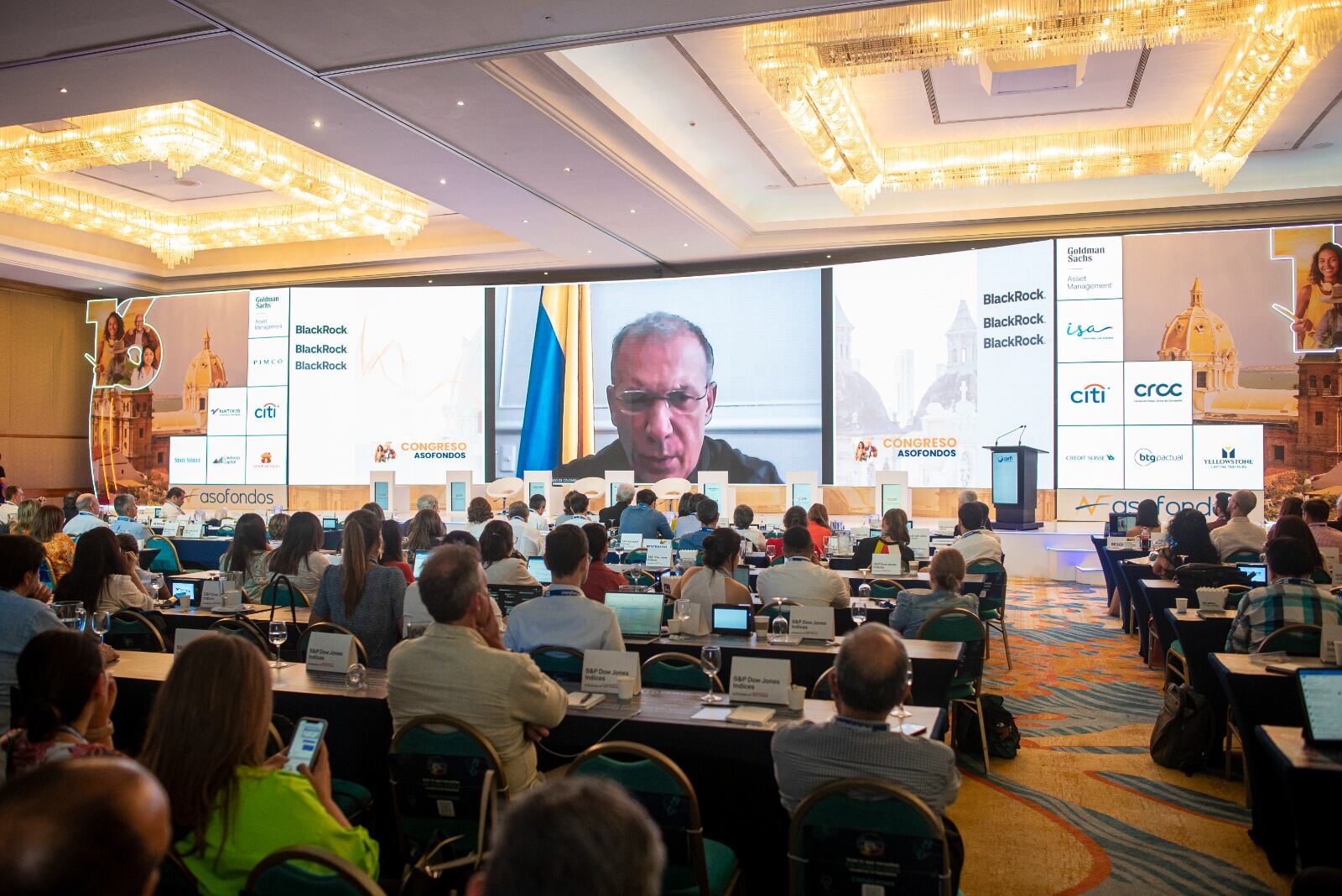 Roy Barreras en el Congreso de Asofondos.