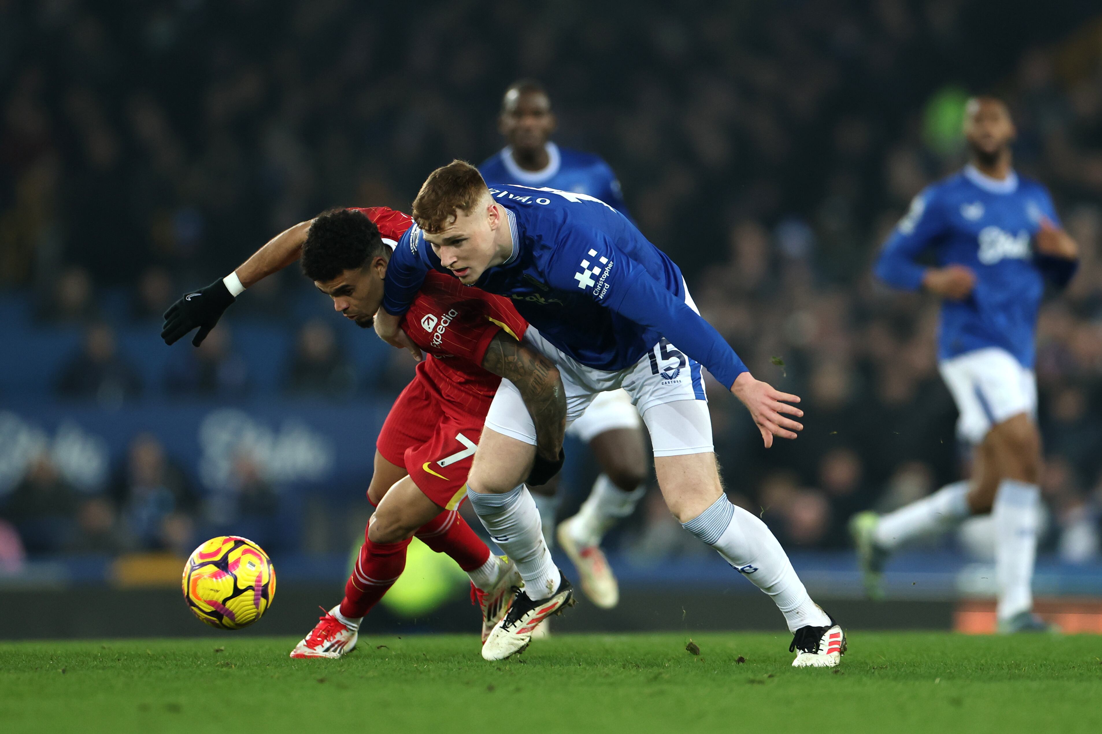 Luis Díaz en el derby de Goodison Park.