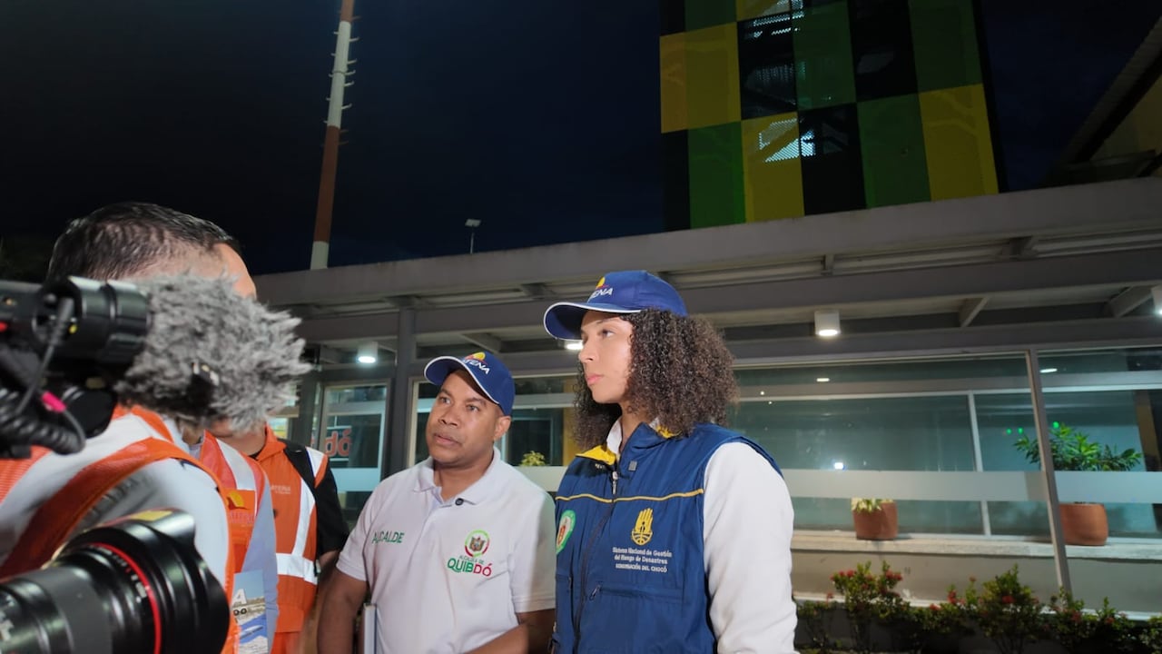 Alcalde de Quibdó, Rafael Andrés Bolaños Pino, junto a la gobernadora del Chocó, Nubia Carolina Córdoba.