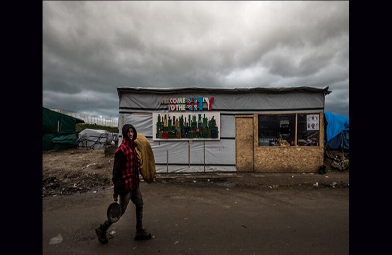 En la "Jungla" habitan personas de unas 15 nacionalidades ditintas. Foto: Philippe Huguen / AFP
