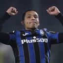 Atalanta's Luis Muriel celebrates scoring during the Europa League soccer match between Atalanta and Bayer Leverkusen in Bergamo, Italy, Thursday March 10, 2022. (Spada/LaPresse via AP)