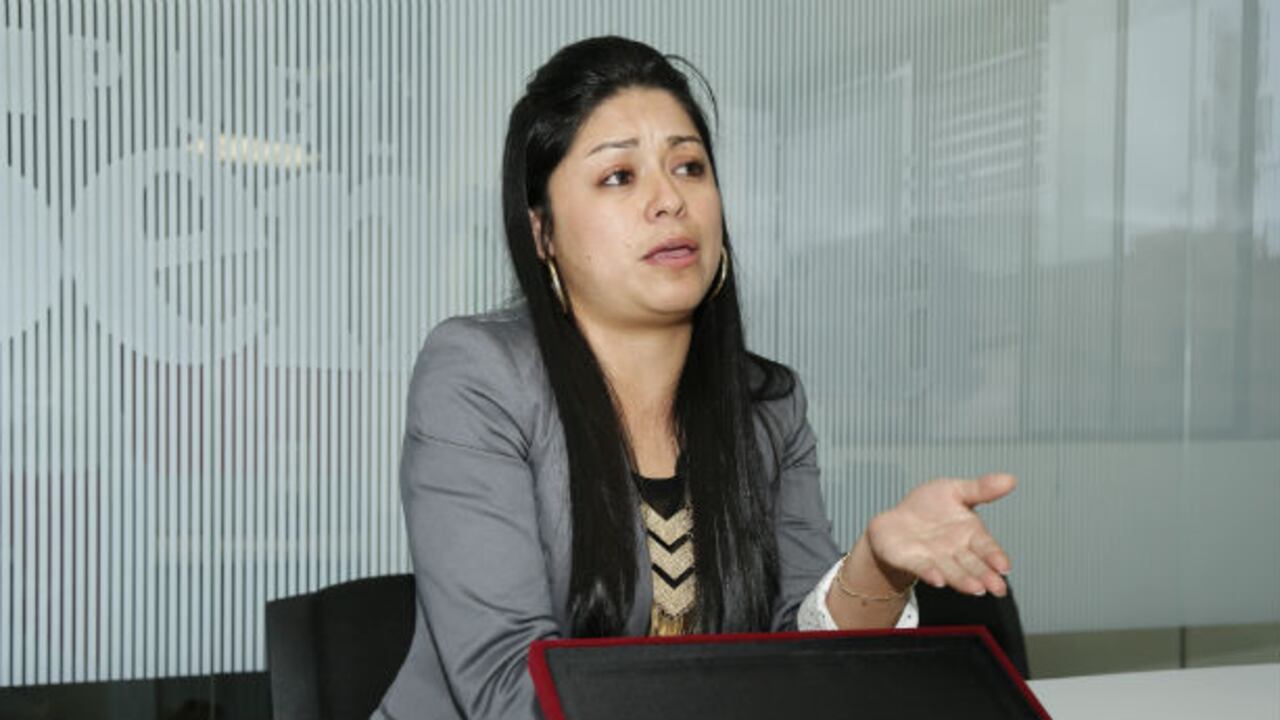 Milena López Salazar, gerente comercial Granados y Condecoraciones, dijo que solo tres días antes de los Juegos se entregaron las medallas.