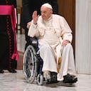 Papa Francisco en silla de ruedas