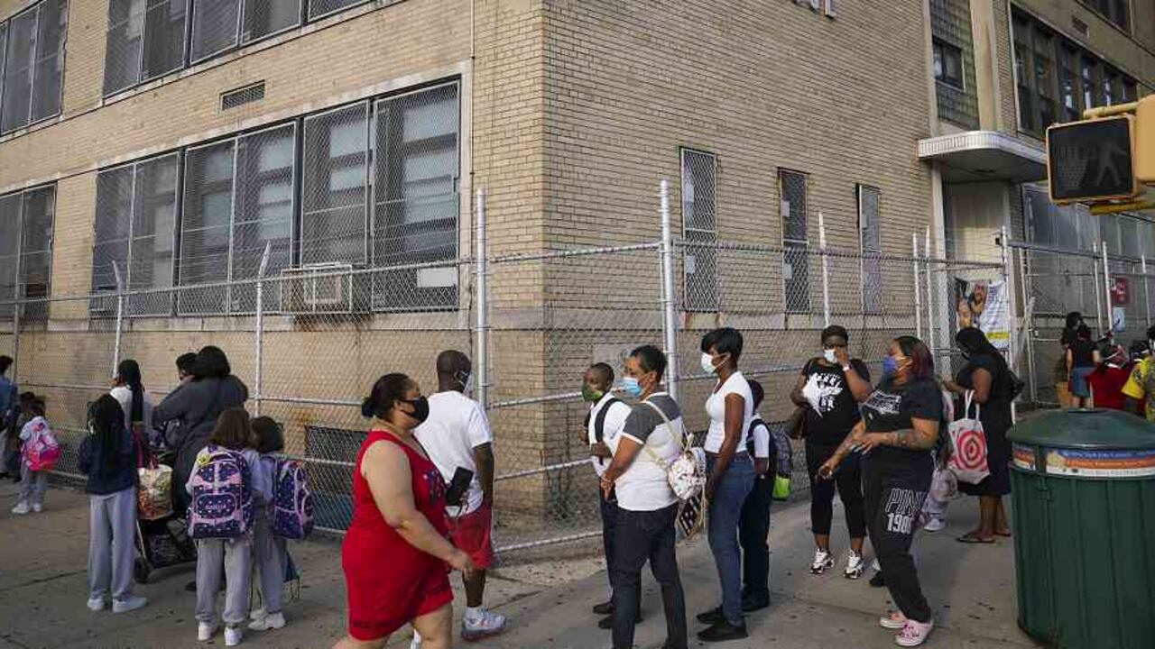 Los 4.051 padres encuestados en diferentes puntos del país ven relevante y les preocupa la bioseguridad después del aislamiento social obligatorio.