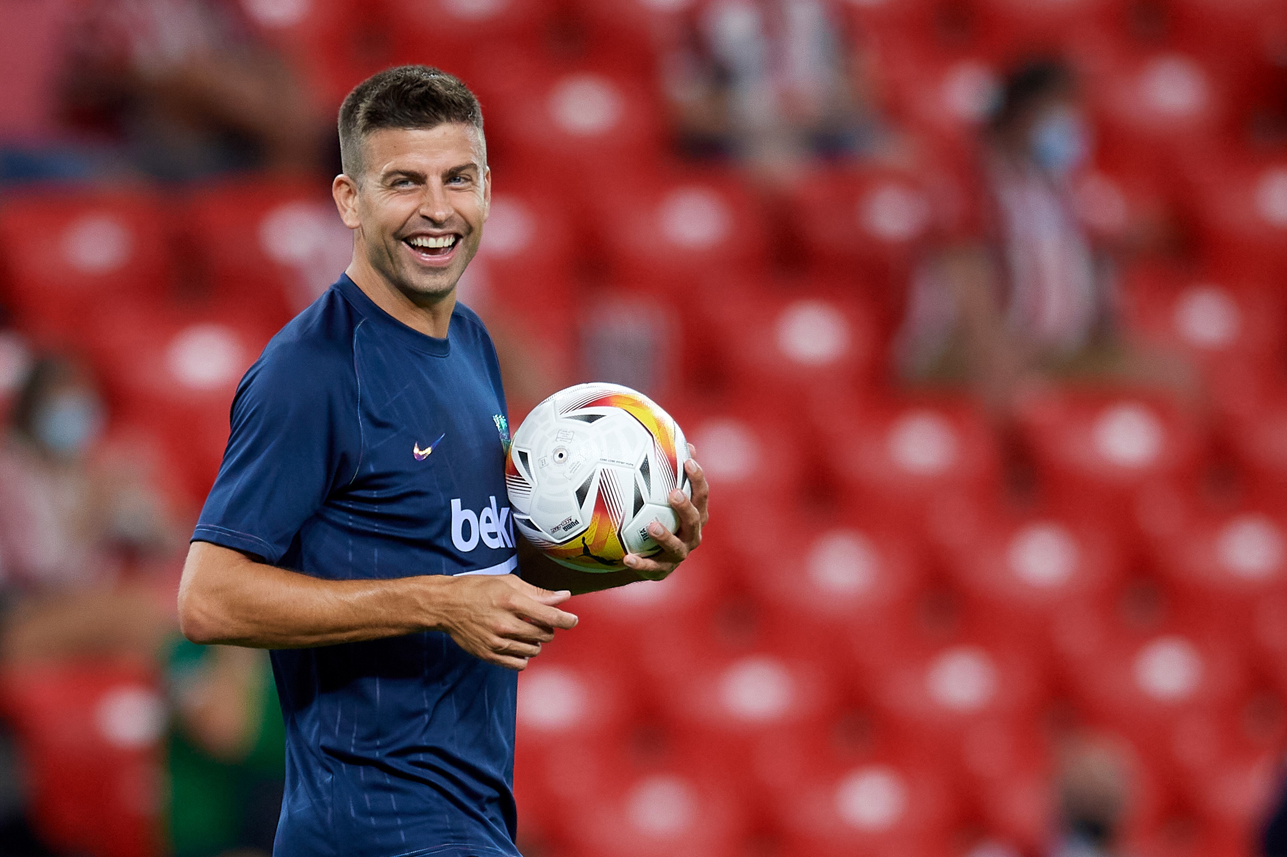 Gerard Piqué calentando en su juego ante el Athletic de Bilbao