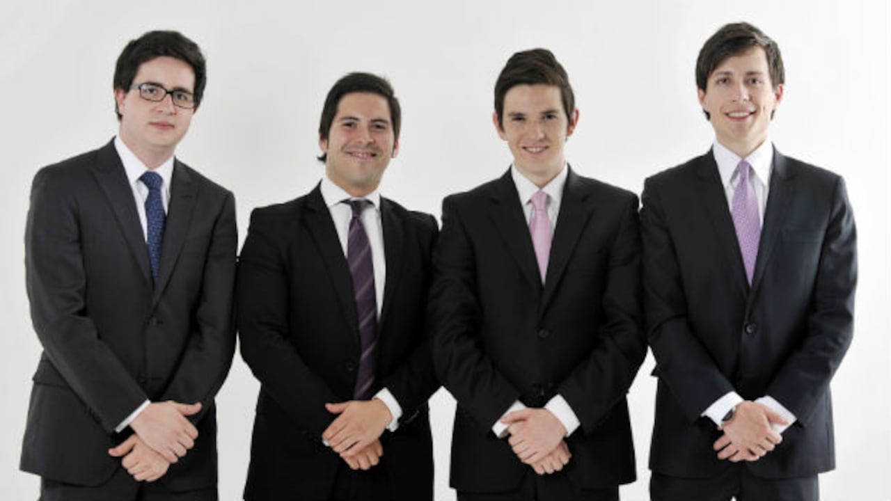 Miguel Torres, el profesor Juan Pablo Caicedo, Nicolas Esguerra y Daniel Orduz ganaron el premio mundial de Derecho de la Organización Mundial del Comercio el pasado 4 de mayo en Ginebra, Suiza.