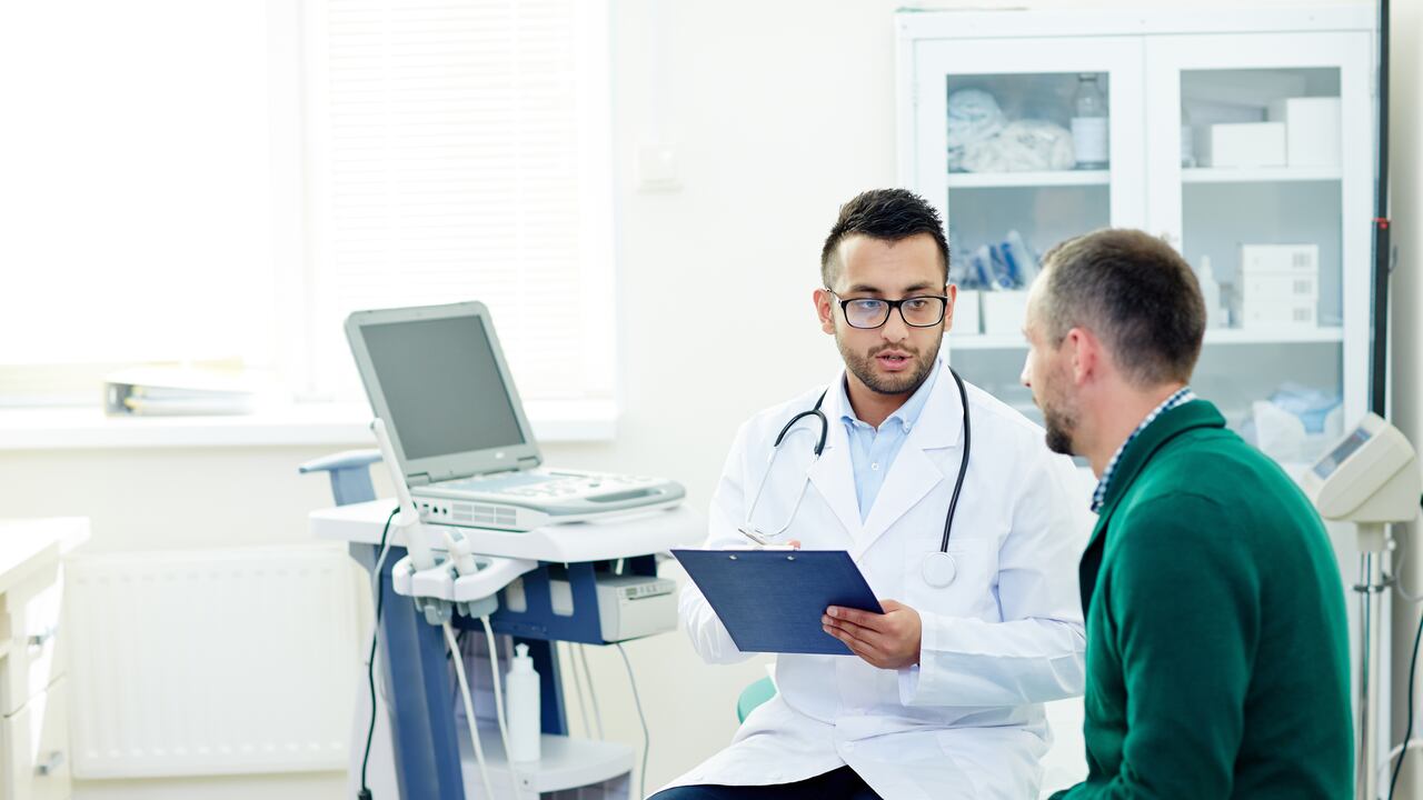 Los retrasos en la aprobación de medicamentos impactan en la atención y tratamiento de los pacientes.